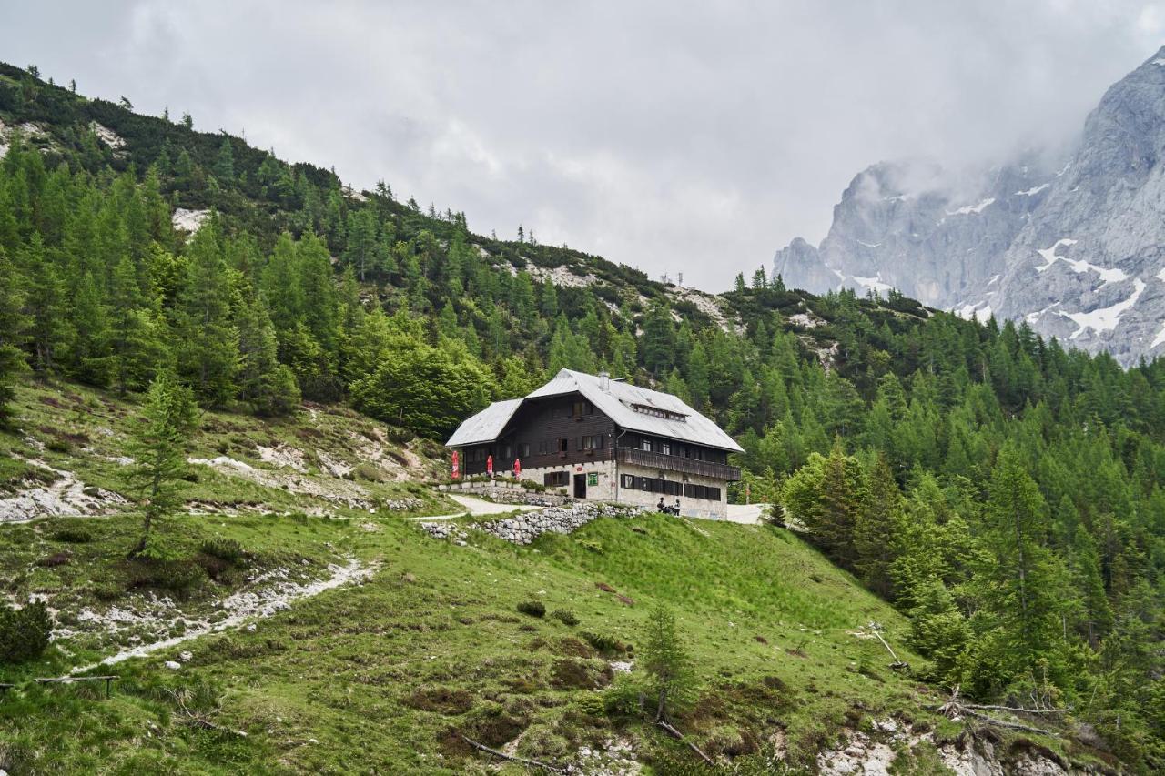 Cozy Apartment In The Heart Of Kranjska Gora Exterior photo